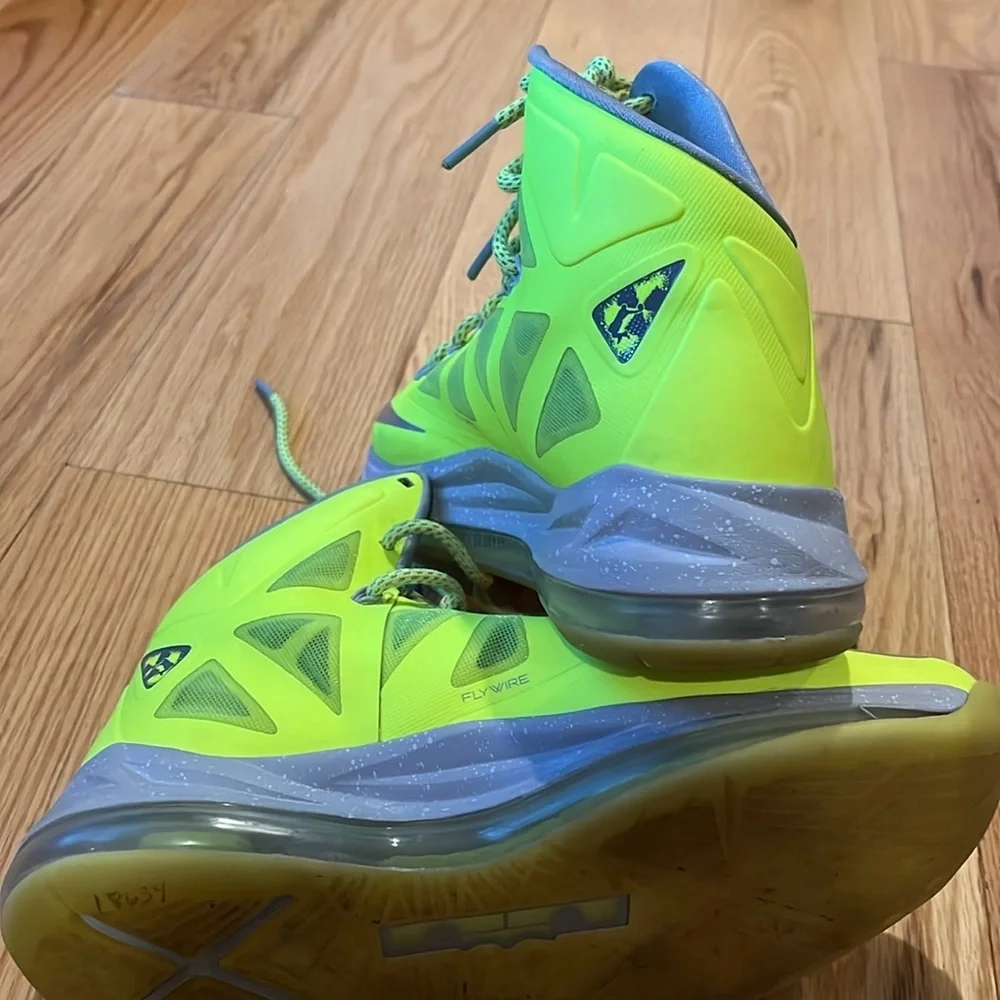 Nike Lebron X VOLT basketball Sneakers yellow gray sz 8.5 - Picture 13 of 16